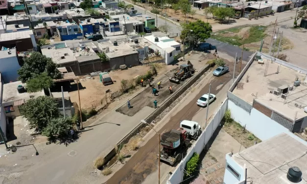 REANUDAN OBRAS DE REENCARPETADO Y BACHEO EN TODA LA CIUDAD