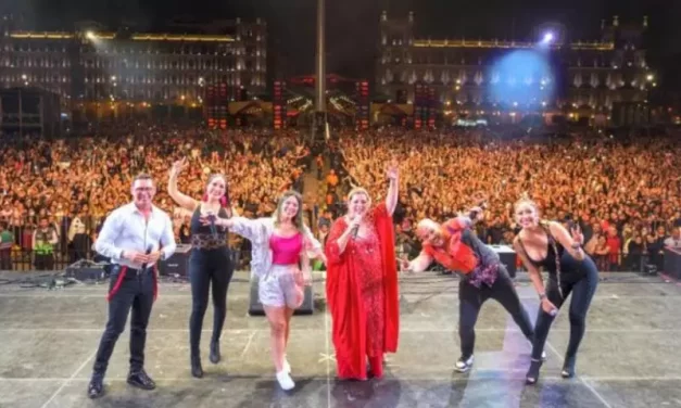 GRAN CUMBIÓN EN EL ZÓCALO DE LA CIUDAD DE MÉXICO