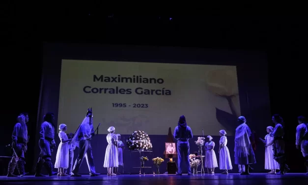 CON LÁGRIMAS, CANTOS Y DANZAS, ARTISTAS DICEN ADIÓS AL BAILARÍN MAX CORRALES