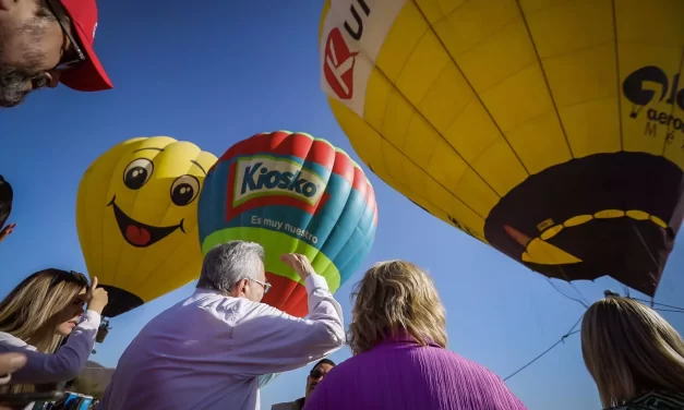 ACUDE ROCHA AL FESTIVAL DEL GLOBO EN NARNIA