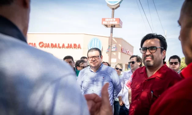 JUAN DE DIOS GÁMEZ SUPERVISA TRABAJOS DE MEJORA AL DREN BACURIMÍ