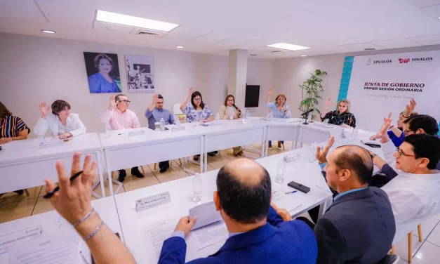 ENEYDA ROCHA ENCABEZA LA PRIMERA REUNIÓN DE JUNTA DE GOBIERNO