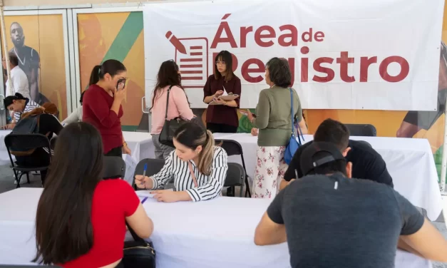 INAUGURAN JORNADA EMPLÉAT EN EL POLIDEPORTIVO JUAN S. MILLÁN