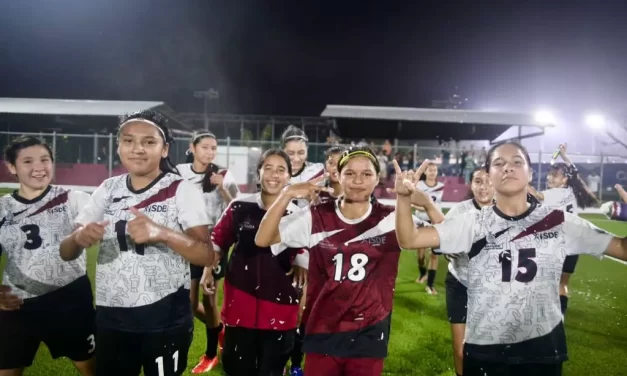 EL FÚTBOL GANA DOS BRONCES HISTÓRICOS