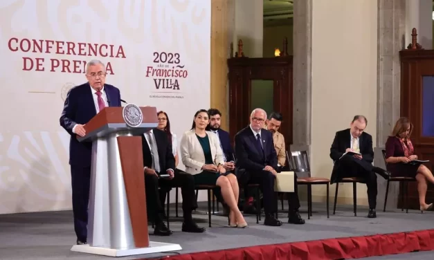 ROCHA FIRMA CON AMLO CONVENIO PARA OPERACIÓN DEL PROGRAMA IMSS BIENESTAR EN SINALOA