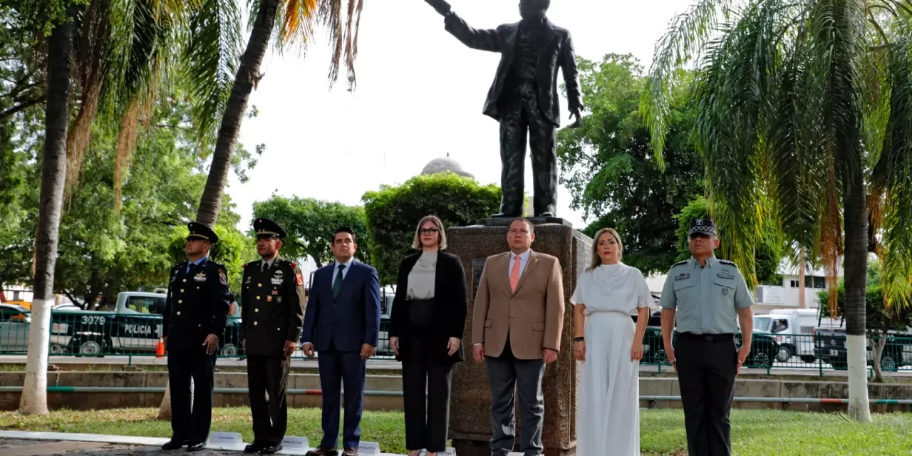 CONMEMORAN EL 151 ANIVERSARIO LUCTUOSO DE BENITO JUÁREZ