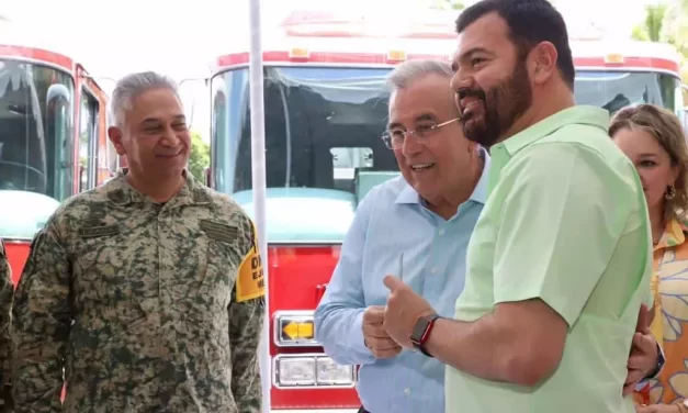 ROCHA ENTREGA CAMIONES DE BOMBEROS A 6 MUNICIPIOS DEL ESTADO