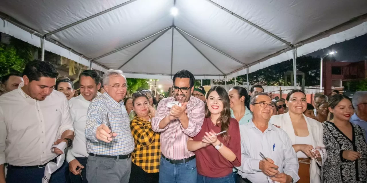 ENTREGAN JUAN DE DIOS GÁMEZ Y GOBERNADOR RUBÉN ROCHA, PAVIMENTACIÓN DE CALLES EN LA COLONIA 5 DE FEBRERO