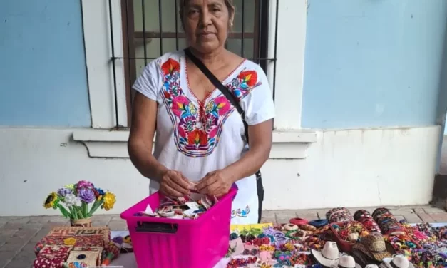 DISFRUTAN VARIADO PROGRAMA EN EL CALLEJÓN ANDRADE