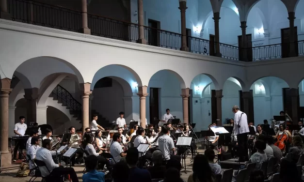 CON MÚSICA RECIBE EL NUEVO CICLO ESCOLAR LA SINFÓNICA JUVENIL DEL ISIC