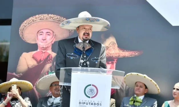 PEPE AGUILAR CELEBRA LA CHARRERÍA ﻿EN LA CÁMARA DE DIPUTADOS