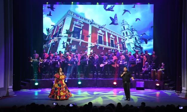 EL TENOR CARLOS OSUNA ENCANDILA AL PÚBLICO DURANTE SU CONCIERTO “ASÍ SUENA EL MARIACHI”