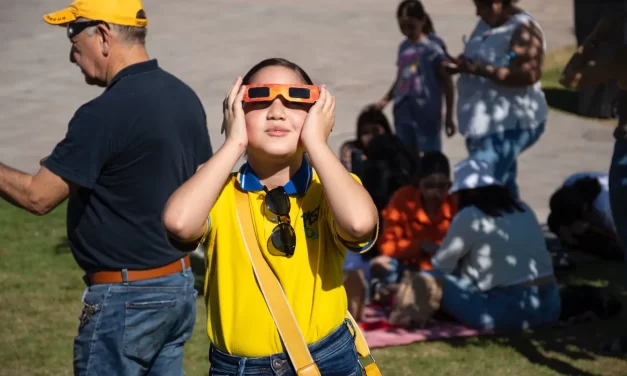 REALIZAN CON ÉXITO EL EVENTO DE OBSERVACIÓN DEL ECLIPSE SOLAR ANULAR EN CULIACÁN