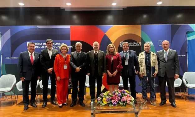 ASOMBRA JUBILACIÓN DE LA UAS EN LA FERIA INTERNACIONAL DEL LIBRO DE GUADALAJARA