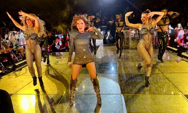 GLORIA TREVI OFRECE GRAN ESPECTÁCULO CON SOLD OUT EN EL PALENQUE DE CULIACÁN 2023