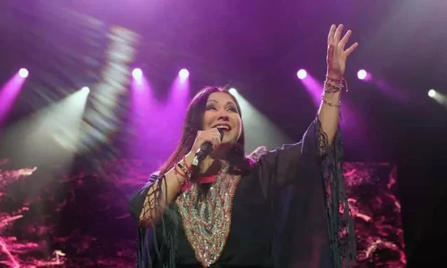 ANA GABRIEL ANUNCIA GIRA PARA 2024