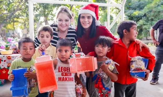 CONTINÚA DIF SINALOA REGALANDO SONRISAS A TRAVÉS DE LAS CARAVANAS NAVIDEÑAS