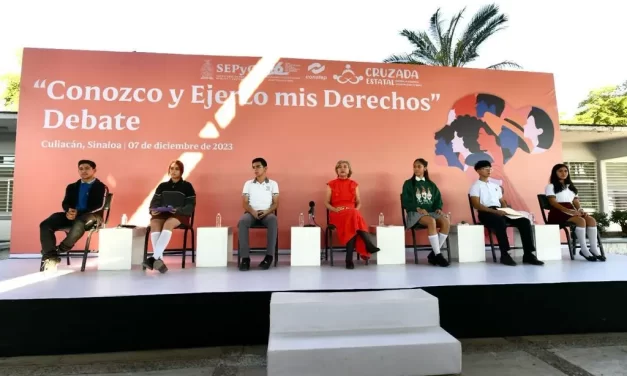 JÓVENES SE ABREN AL DIÁLOGO Y PARTICIPAN EN DEBATE PARA CONOCER Y EJERCER SUS DERECHOS