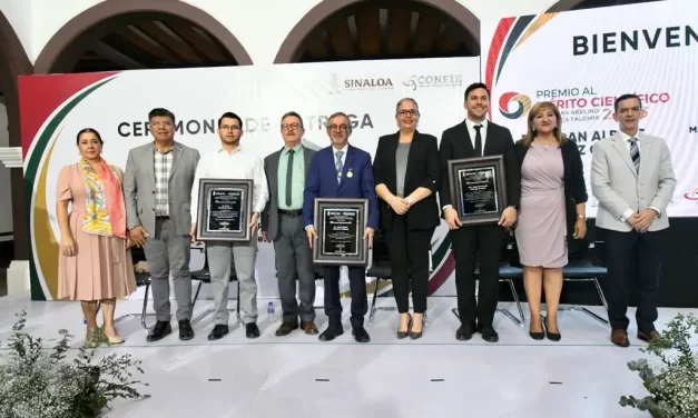 ENTREGA GRACIELA DOMÍNGUEZ EL PREMIO AL MÉRITO CIENTÍFICO 2023