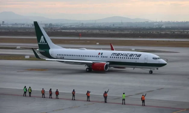 MEXICANA ATERRIZÓ EN MAZATLÁN