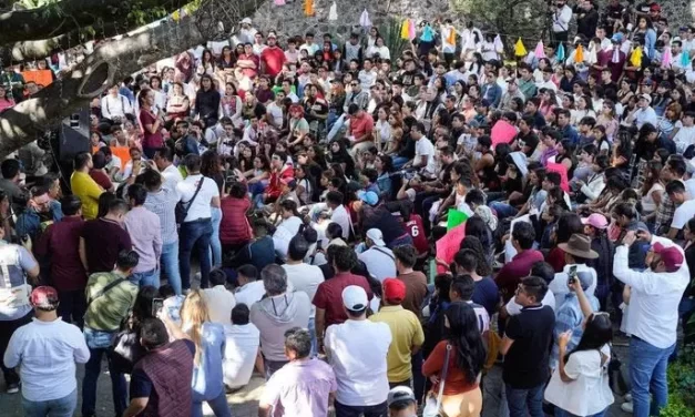 “NO NOS VAMOS A CANSAR DE LUCHAR POR LAS, LOS Y LES JÓVENES”: CLAUDIA SHEINBAUM