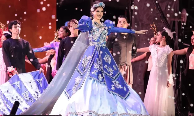 SUI LING I ES CORONADA COMO REINA DE LOS LXXXIX JUEGOS FLORALES DEL CARNAVAL INTERNACIONAL MAZATLÁN 2024