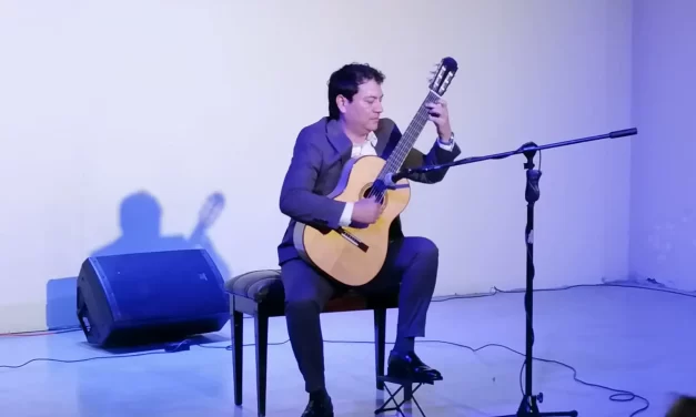 REGRESO TRIUNFANTE DE FRANCISCO BIBRIESCA CON “GUITARRA CLÁSICA TOUR 2024”