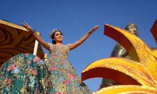 CELEBRAN ALEGRE DESFILE DE LA FERIA DE LA PRIMAVERA DE EL ROSARIO