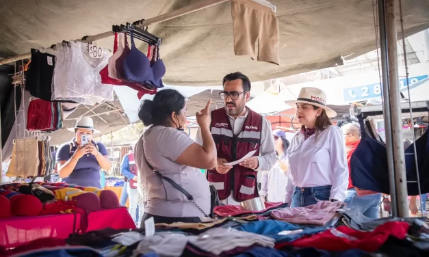 JUAN DE DIOS GÁMEZ COMPROMETE PAVIMENTAR LA CALLE PRINCIPAL DEL TIANGUIS FELIPE ÁNGELES