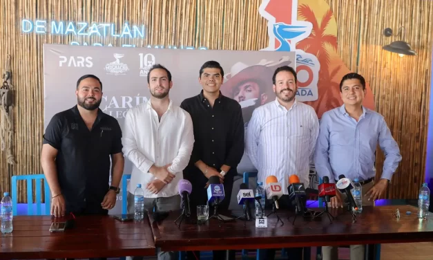 CARÍN LEÓN EN MAZATLÁN