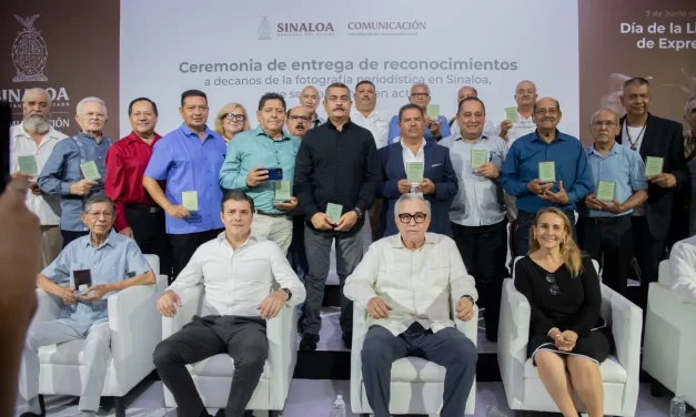 RECONOCEN A DECANOS DE LA FOTOGRAFÍA PERIODÍSTICA EN SINALOA