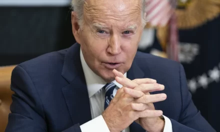 BIDEN INSTA AL CONGRESO DE EEUU A ACTUAR PARA FRENAR EL TRÁFICO DE FENTANILO DESDE MÉXICO