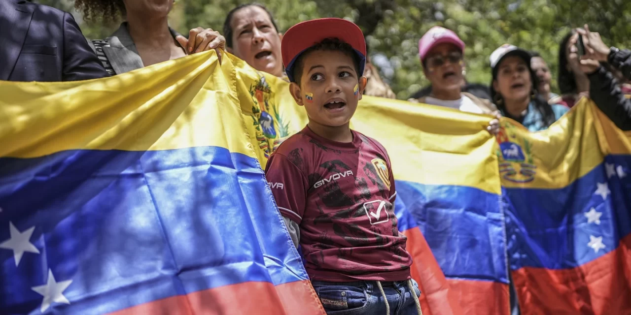 BRASIL, COLOMBIA Y MÉXICO SE IMPLICAN CON ESFUERZOS DIPLOMÁTICOS PARA QUE MADURO LIBERE RESULTADOS