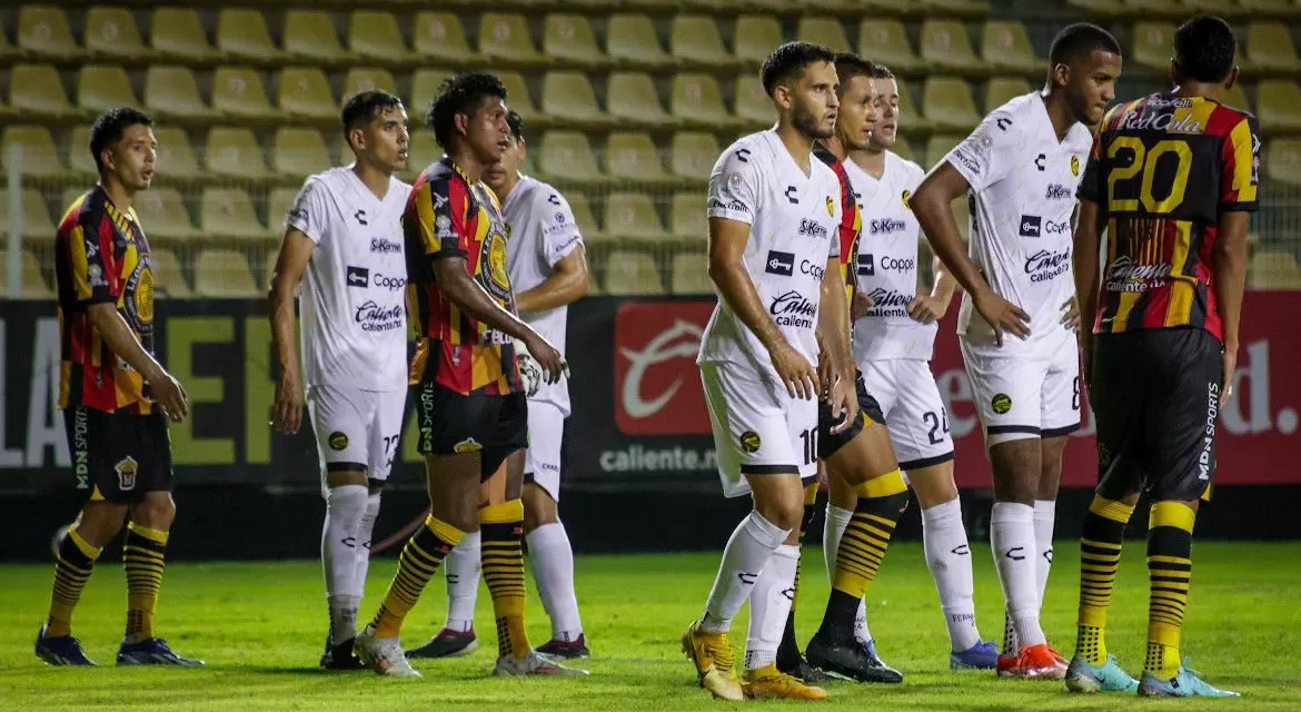 LEONES NEGROS SE QUEDÓ CON LOS 3 PUNTOS