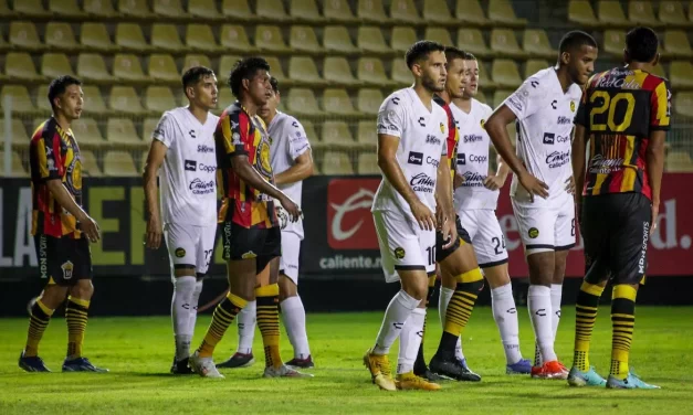 LEONES NEGROS SE QUEDÓ CON LOS 3 PUNTOS