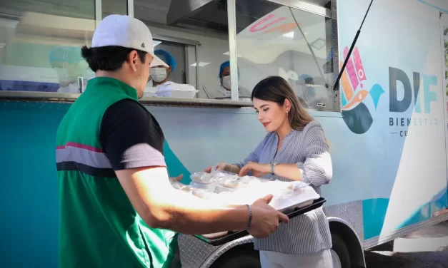 COCINA MÓVIL ALAJIBUA DE DIF CUILIACÁN, LLEVA ALIMENTO CALIENTE CON JÓVENES EN REHABILITACIÓN