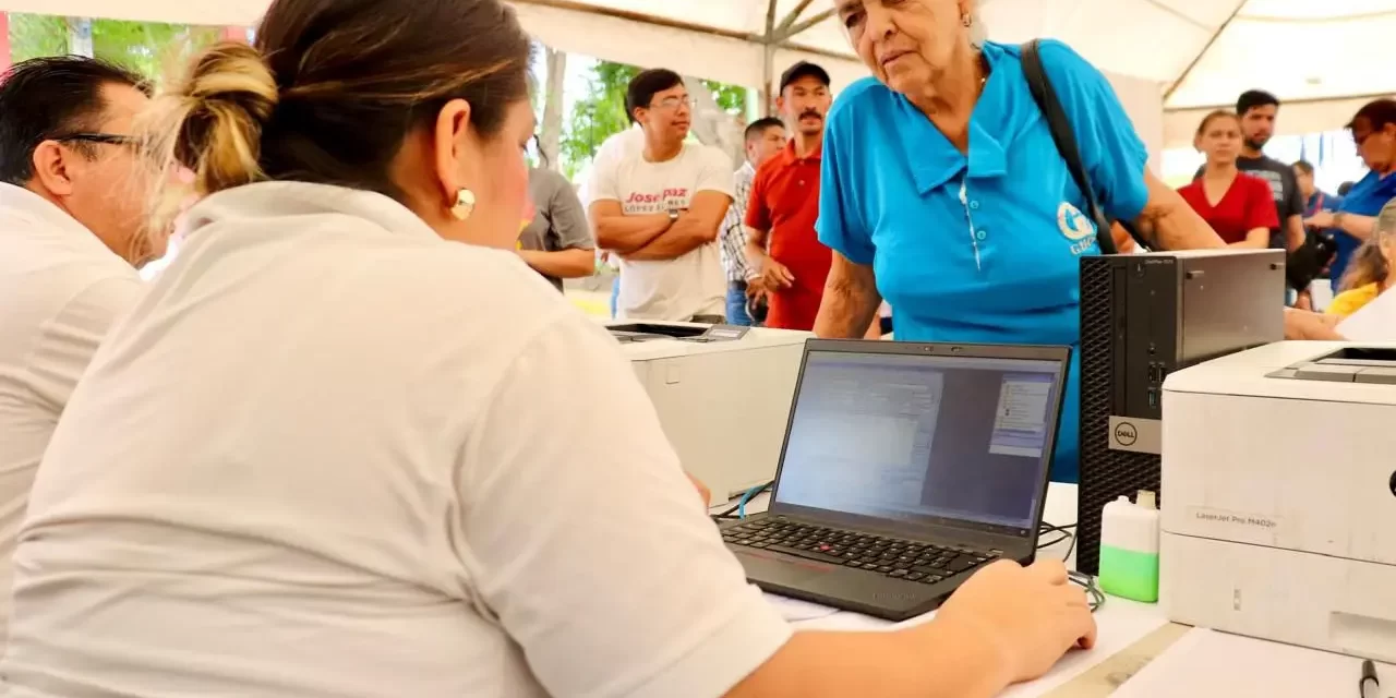 HABITANTES DE BADIRAGUATO APROVECHAN LOS SERVICIOS DE LAS BRIGADAS DEL BIENESTAR DE DIF SINALOA