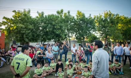 JUAN DE DIOS GÁMEZ INICIA CONSTRUCCIÓN DE CANCHA DE PASTO SINTÉTICO EN FRACCIONAMIENTO LOS ÁNGELES