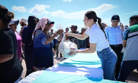 BRINDA DIF CULIACÁN APOYO ALIMENTARIO A FAMILIAS TRABAJADORAS DE RELLENO SANITARIO EN LA COLONIA BICENTENARIO