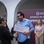 JUAN DE DIOS GÁMEZ SIGUE CON ENTREGA DE APOYOS EMERGENTES; HOY FUE PARA MUJERES EMPRENDEDORAS