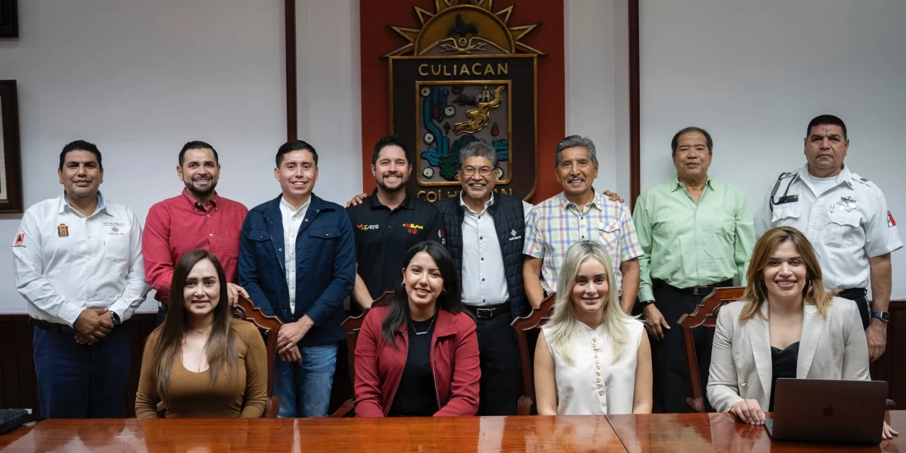 AUTORIDADES Y ORGANIZADORES AFINAN DETALLES PARA EL DESFILE NAVIDEÑO EN CULIACÁN