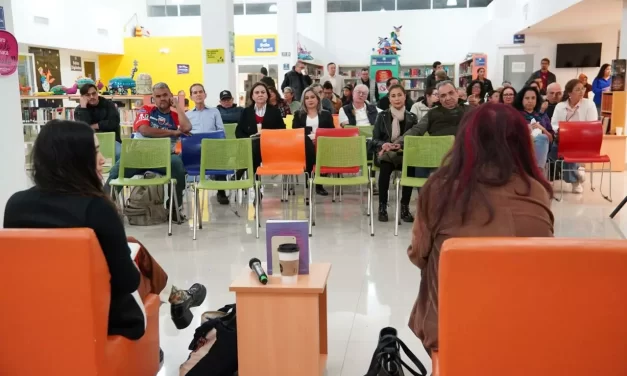 EVELINA GIL, HERNÁN ARTURO RUIZ Y CLAUDINA DOMINGO PRESENTAN SUS LIBROS