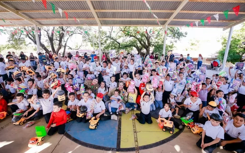 INICIARÁ ENEYDA ROCHA RUIZ LA “CARAVANA NAVIDEÑA” DEL SISTEMA DIF SINALOA