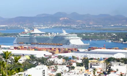 LLEGA A MAZATLÁN EL CRUCERO TURÍSTICO NÚMERO 100