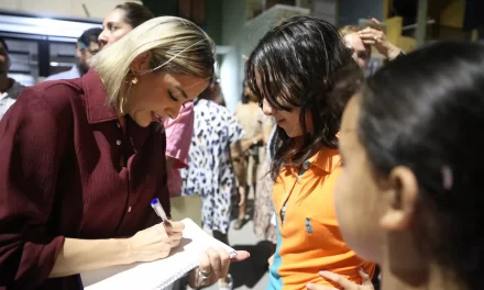 LA PRESIDENTA MUNICIPAL, ESTRELLA PALACIOS, MOTIVA A LAS NIÑAS Y NIÑOS A ESTUDIAR Y ALCANZAR SUS METAS