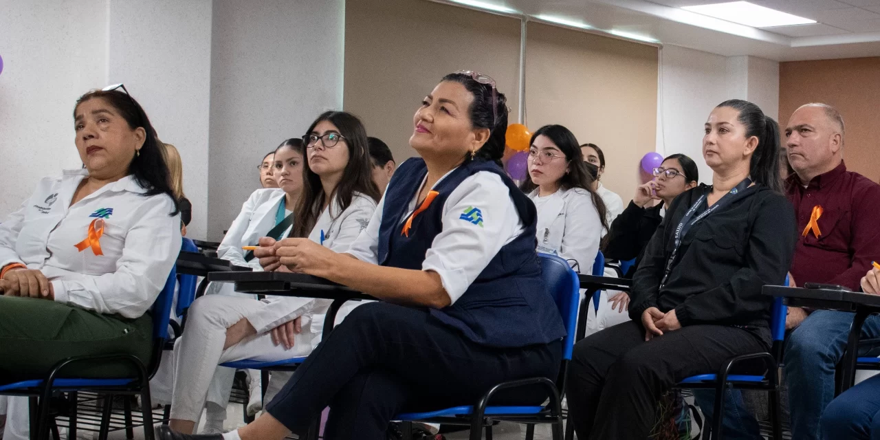 REALIZAN CHARLAS SOBRE VIOLENCIA DE GÉNERO PARA PERSONAL MUNICIPAL EN EL MARCO DE LOS 16 DÍAS DE ACTIVISMO