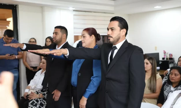 RICHARD MILLÁN TOMA PROTESTA A QUIENES FORMARÁN PARTE DE SU GABINETE