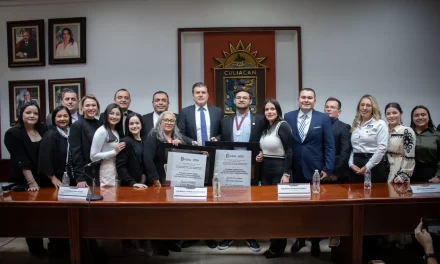 RECIBE MARÍA ISABEL CRUZ BERNAL EL PREMIO MUNICIPAL DE DERECHOS HUMANOS DE CULIACÁN