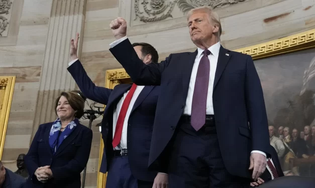 TRUMP REGRESA A LA PRESIDENCIA DE EU