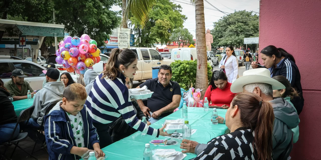 A TRAVÉS DE ALAJIBUA, BRINDA DIF CULIACÁN APOYO ALIMENTARIO A FAMILIARES DE PACIENTES EN EL HOSPITAL PEDIÁTRICO